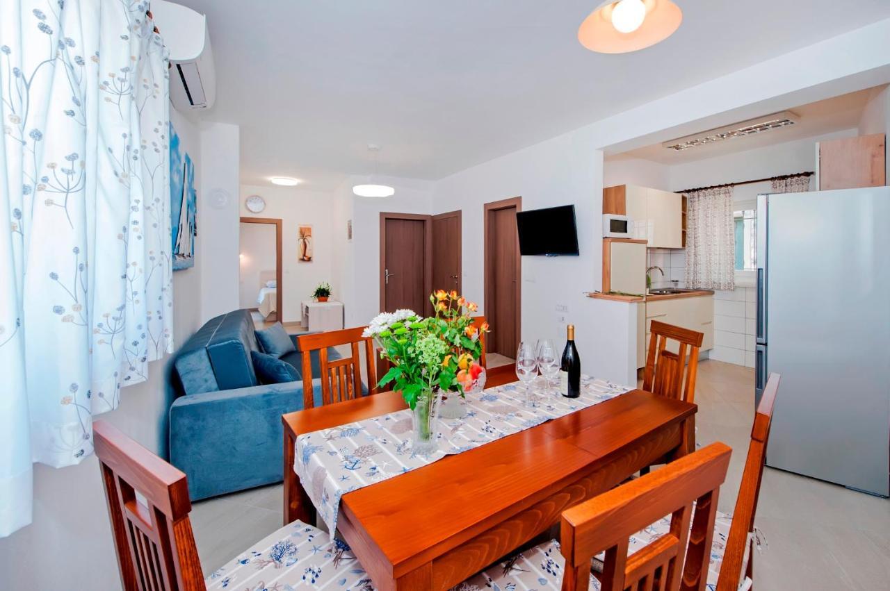 Casa Campus Apartment Rovinj Bagian luar foto